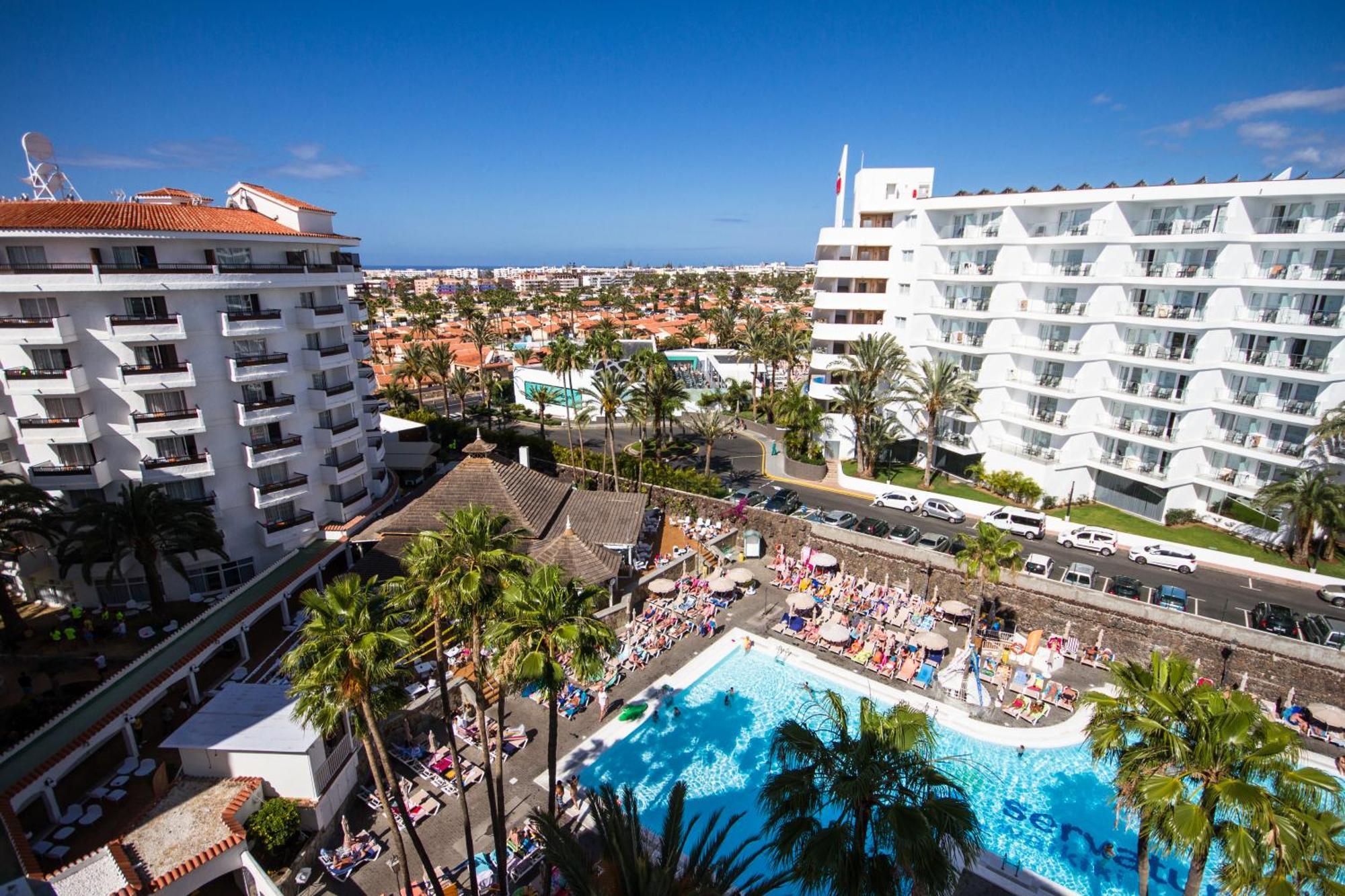 Servatur Waikiki Hotel 4*