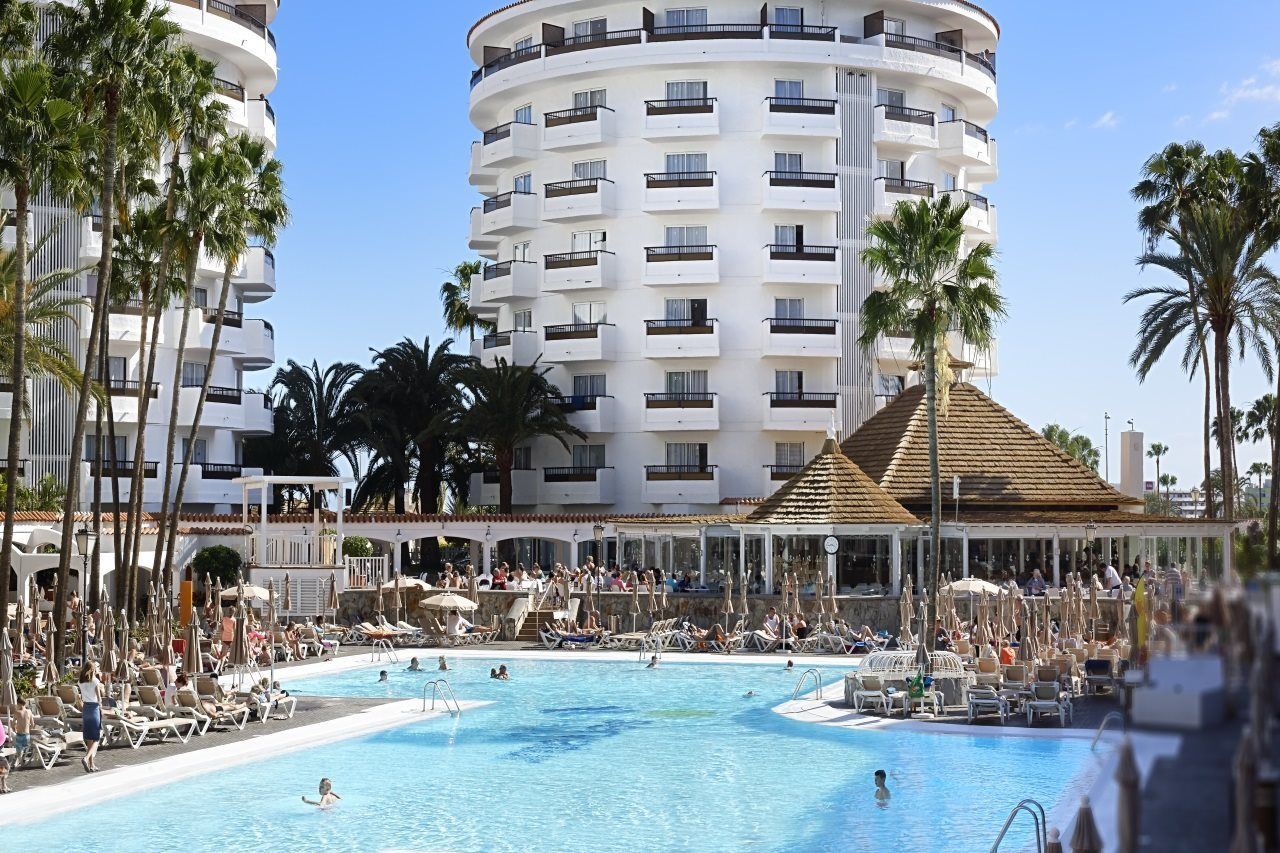 Servatur Waikiki Hotel 4*