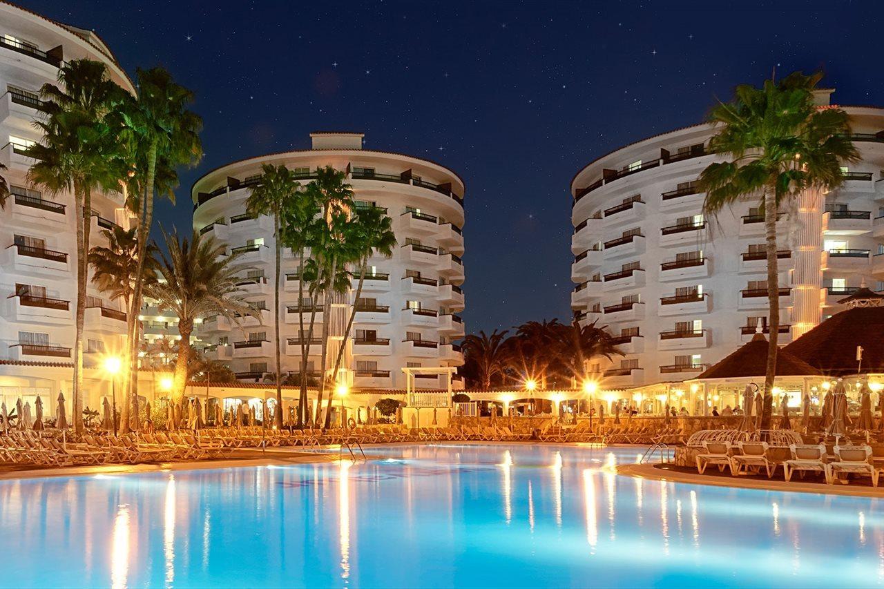 Servatur Waikiki Hotel 4*