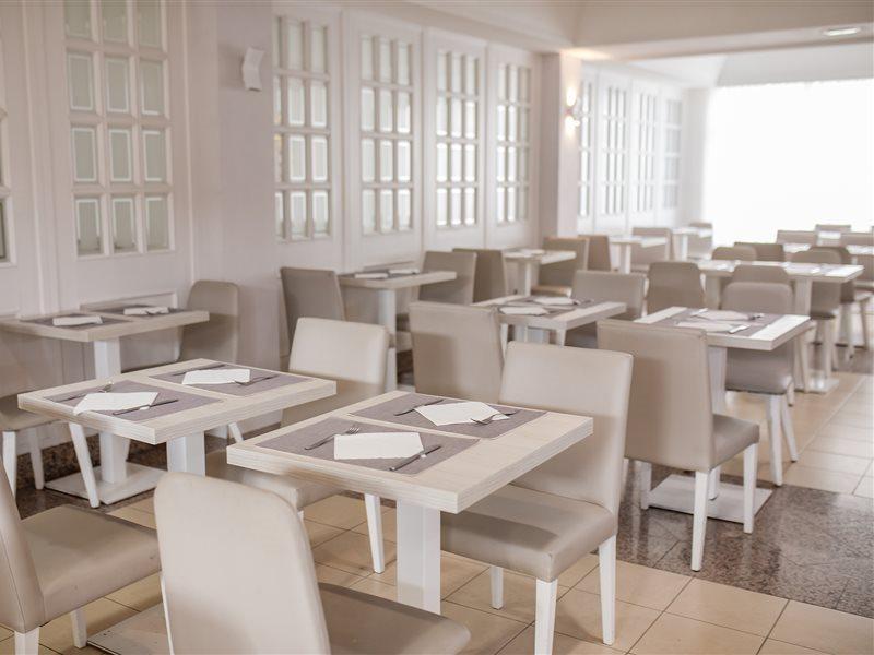 Servatur Waikiki